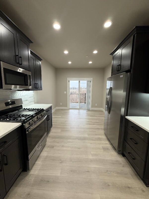 Building Photo - 807 Rio Vis Lp