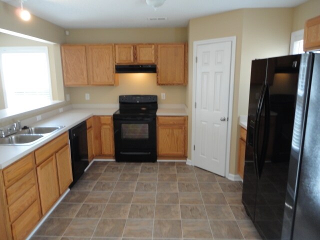 Building Photo - 911 Woodgreen Drive