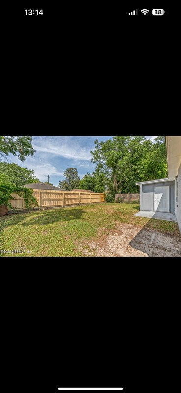Building Photo - 9106 Jefferson Ave