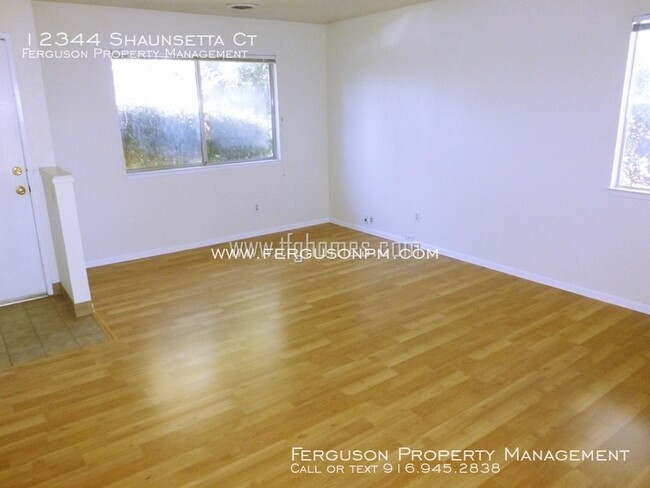 Building Photo - Awesome Duplex in Auburn on a Cul-De-Sac