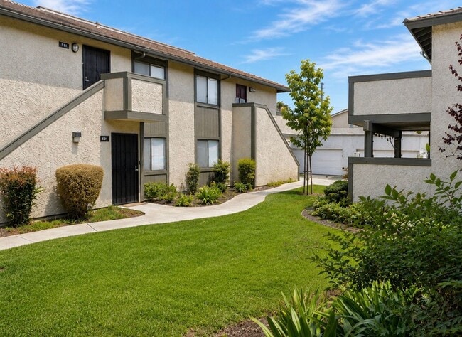 Building Photo - 151 Majestic Ct