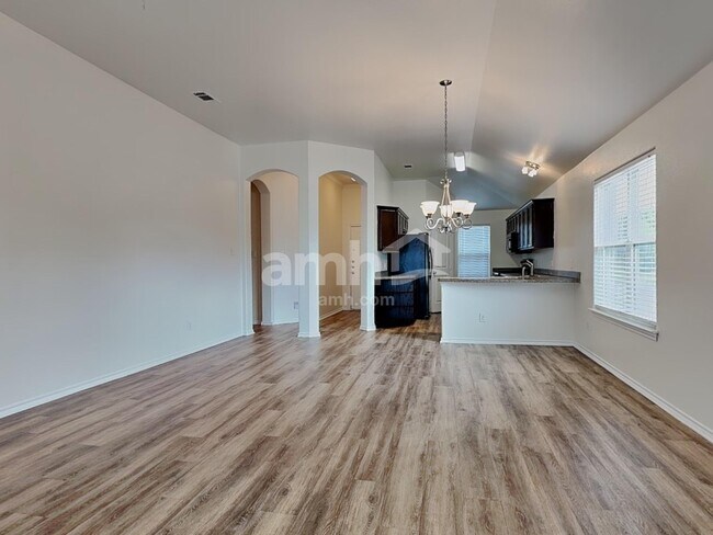 Foto del edificio - 1256 Rosedale Springs Ln