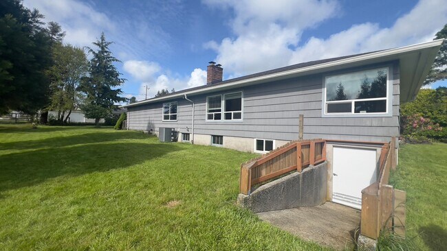 Foto del edificio - 35144 Reith Larson Ln