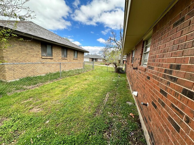Photo - 8417 S Villa Ave House