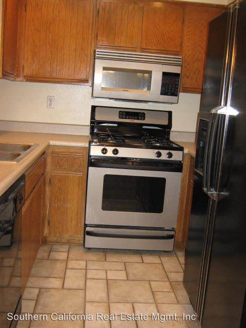 Building Photo - 23725 Del Monte Dr