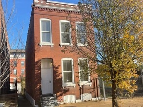 Building Photo - 3146 California Ave