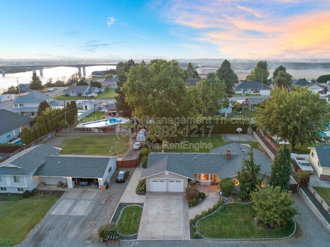 Building Photo - 3812 Rd 109