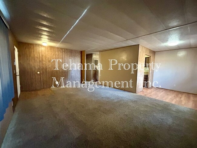 Building Photo - Adorable 2 bedroom 1 bath Modular Home in the Country