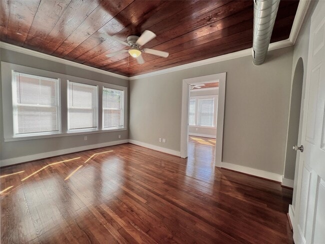 Building Photo - 2021 Kane St