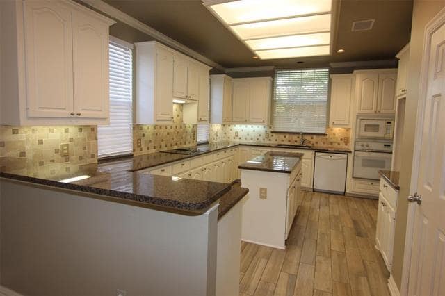 Building Photo - 4404 Echo Bluff Dr