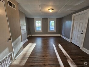 Building Photo - 1637 Rutherford Ave
