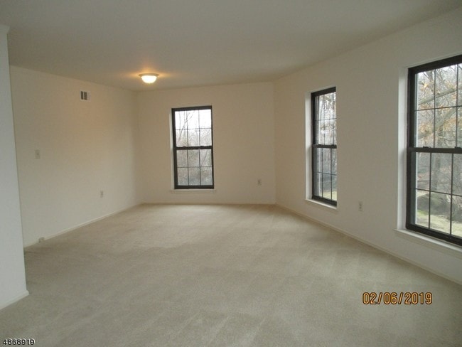 Building Photo - 181 Long Hill Rd