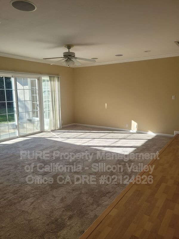 Foto del edificio - 1292 Oakglen Way