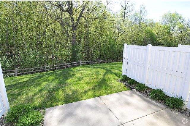 Building Photo - 7745 Arboretum Village Circle
