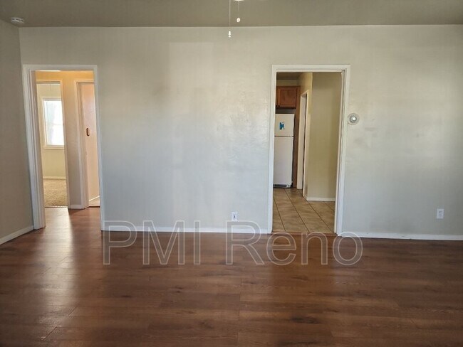 Foto del edificio - 321 Fodrin Way