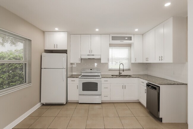 Foto del edificio - 779 Lynndale St N