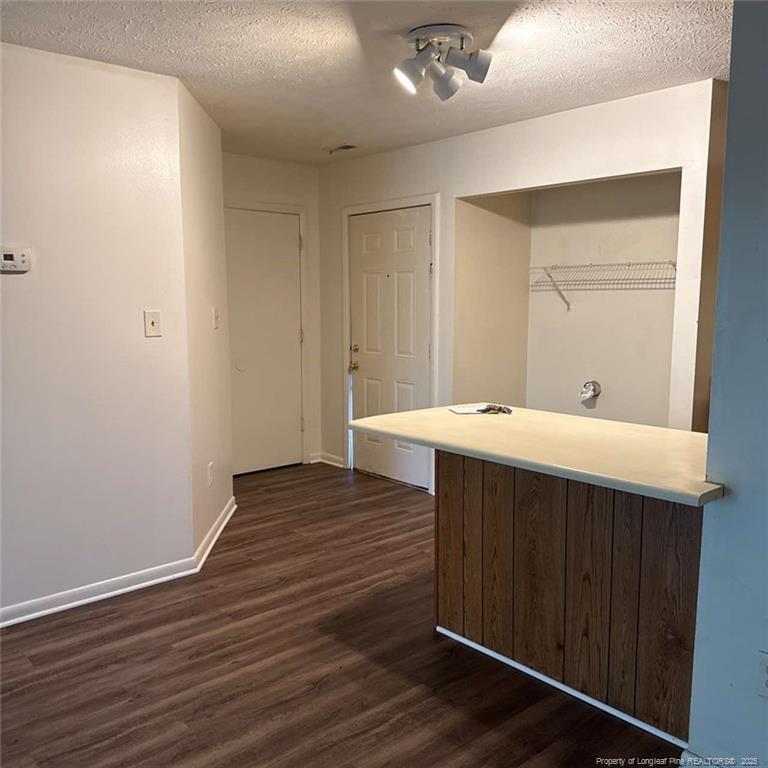 Foto principal - 6408 Starbrook Dr