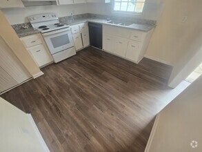 Building Photo - 2080 Kings Gate Cir SW