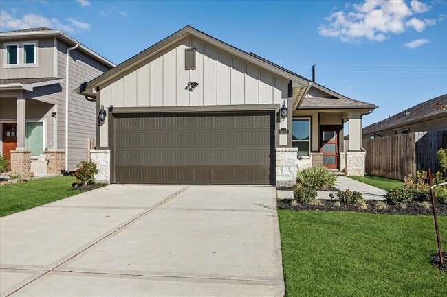 Building Photo - 5547 Madden Ln