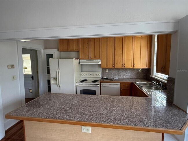 Foto del edificio - 4666 Iris St N