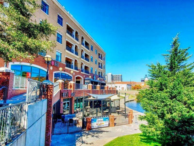 Primary Photo - 200 S Oklahoma Ave