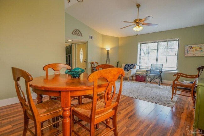 Foto del edificio - 1030 Alderwood Way