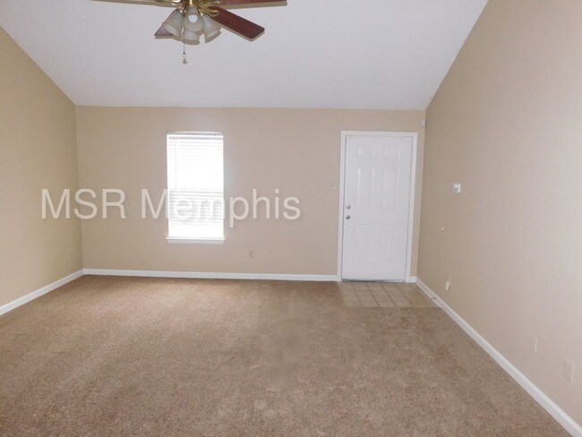 Foto del edificio - 2581 Arborgreen Cv
