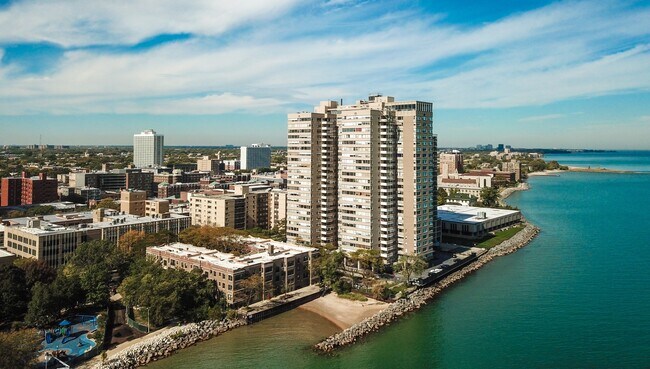 Foto del edificio - 6301 N Sheridan Rd