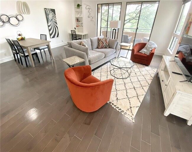 Foto del edificio - 1707 Spyglass Dr