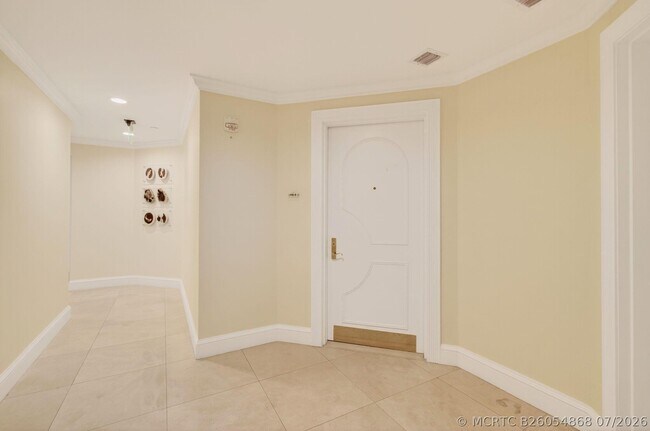 Foto del edificio - 3700 S Ocean Blvd