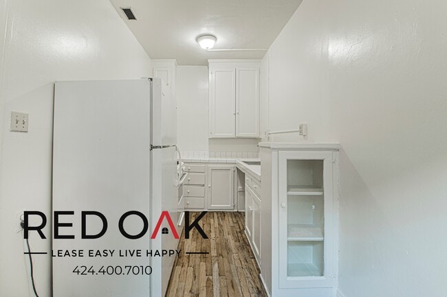 Foto del edificio - 836 Sanborn Ave