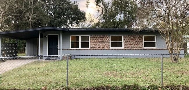Upgraded 3 Bed/2 Bath in Cedar Hills! - Upgraded 3 Bed/2 Bath in Cedar Hills! House