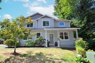 Building Photo - 9946 SW Taylor St