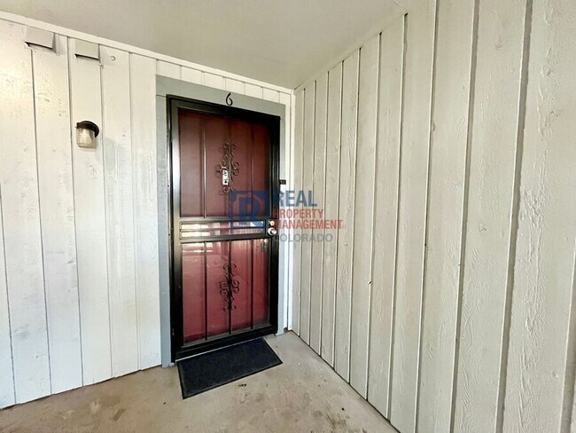 Foto del edificio - 14076 E Stanford Cir