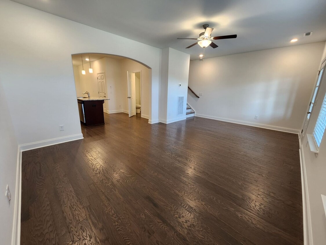 Primary Photo - Gorgeous New Construction Home in Lebanon'...