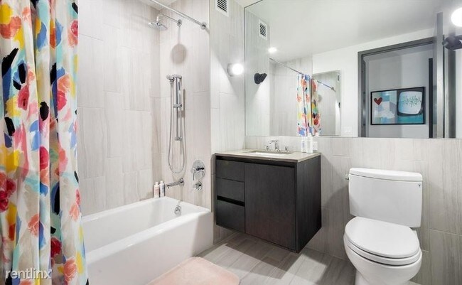 Foto del edificio - 2 br, 2 bath House - 433-433 East 13th St