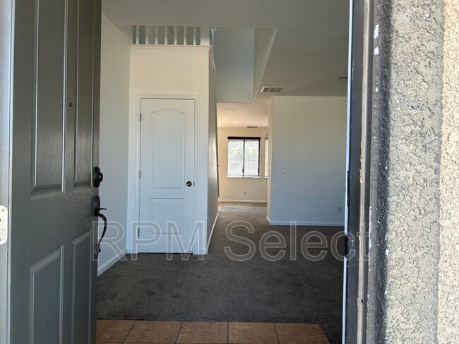 Foto del edificio - 35 Seatuck Ct