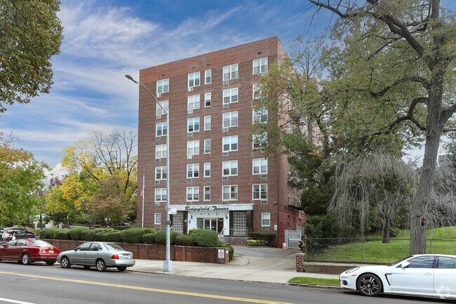 Building Photo - Ridgefield Towers