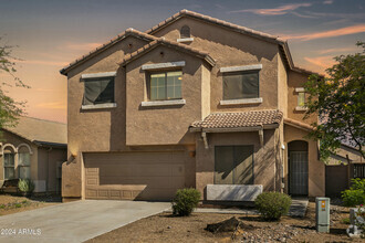 Building Photo - 1042 W Desert Basin Dr