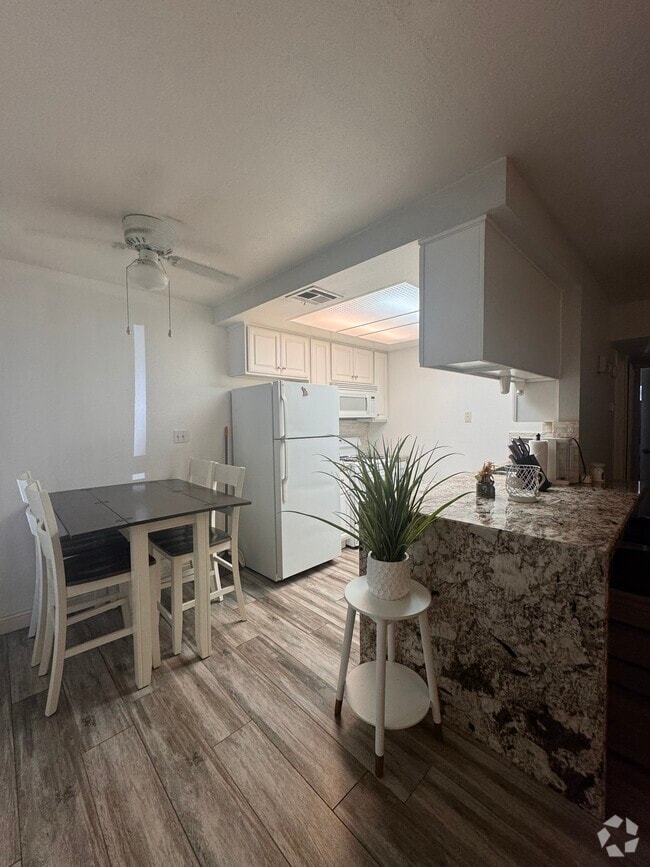 Building Photo - 82567 Avenue 48
