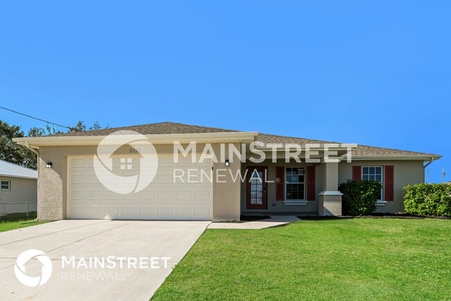 Building Photo - 2428 NE 1st Ave