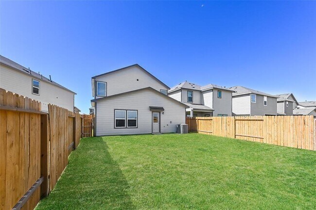 Building Photo - 7938 Cypress Dr