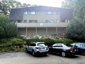 Building Photo - 90 Ledgebrook Dr