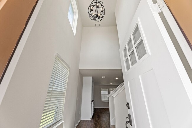 Foto del edificio - 5710 Pampus Prairie Rd