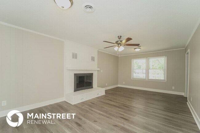 Building Photo - 8601 Sunflower Rd