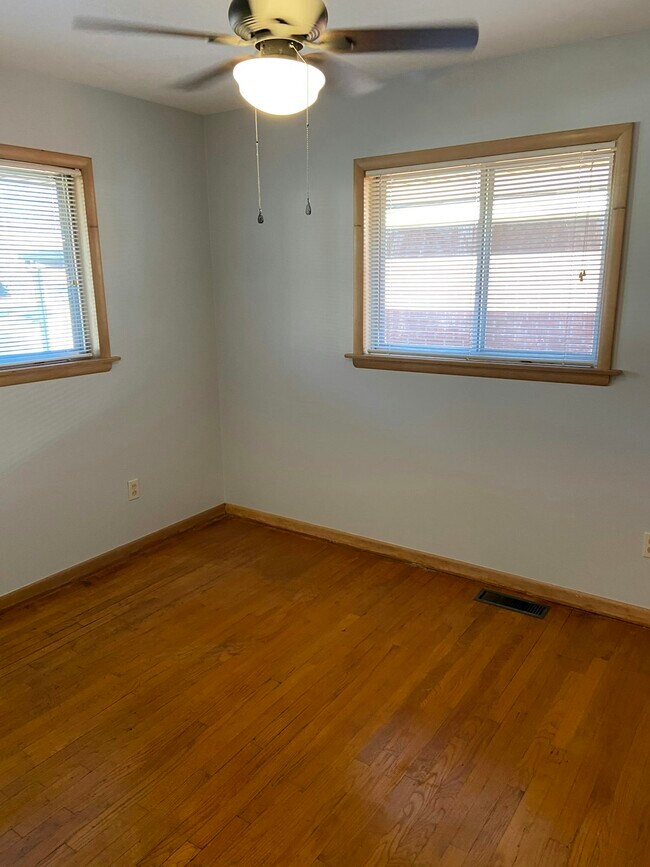 Foto del edificio - 312 Tullahoma Dr