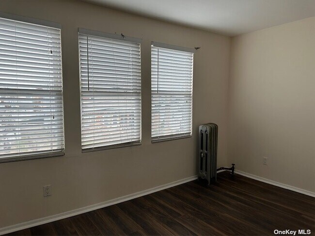 Building Photo - 144-68 177th St