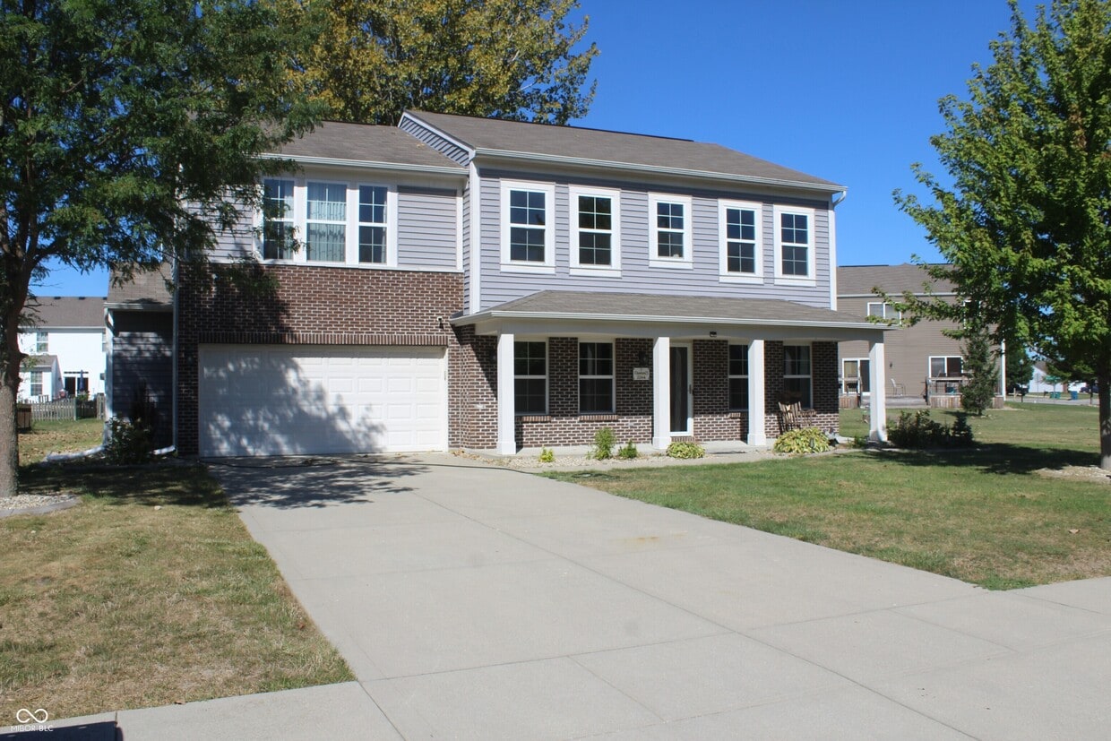 Primary Photo - 2244 McGregor Ct