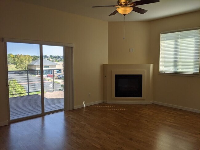 Foto del edificio - Luxury Louisville Condo- All Utilities Inc...