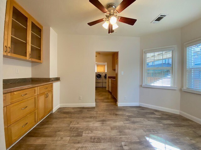 Foto del edificio - 2160 Colfax St